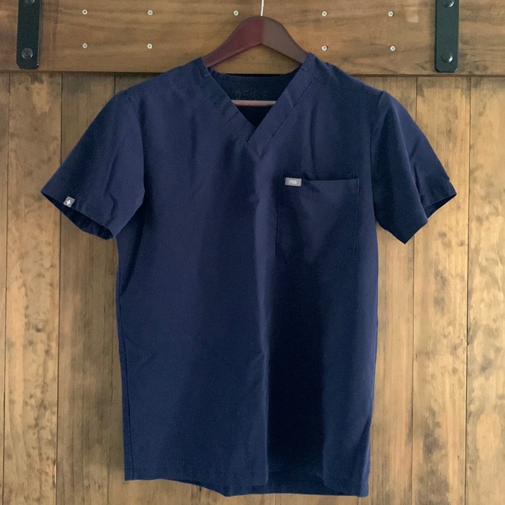 Men’s figs navy blue scrubs
